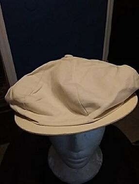 Cream Newsboy Cap - Classic Men's Hat